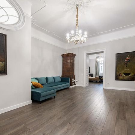 3 Room Apartments , Rohatyntsyv Street 리비프 외부 사진