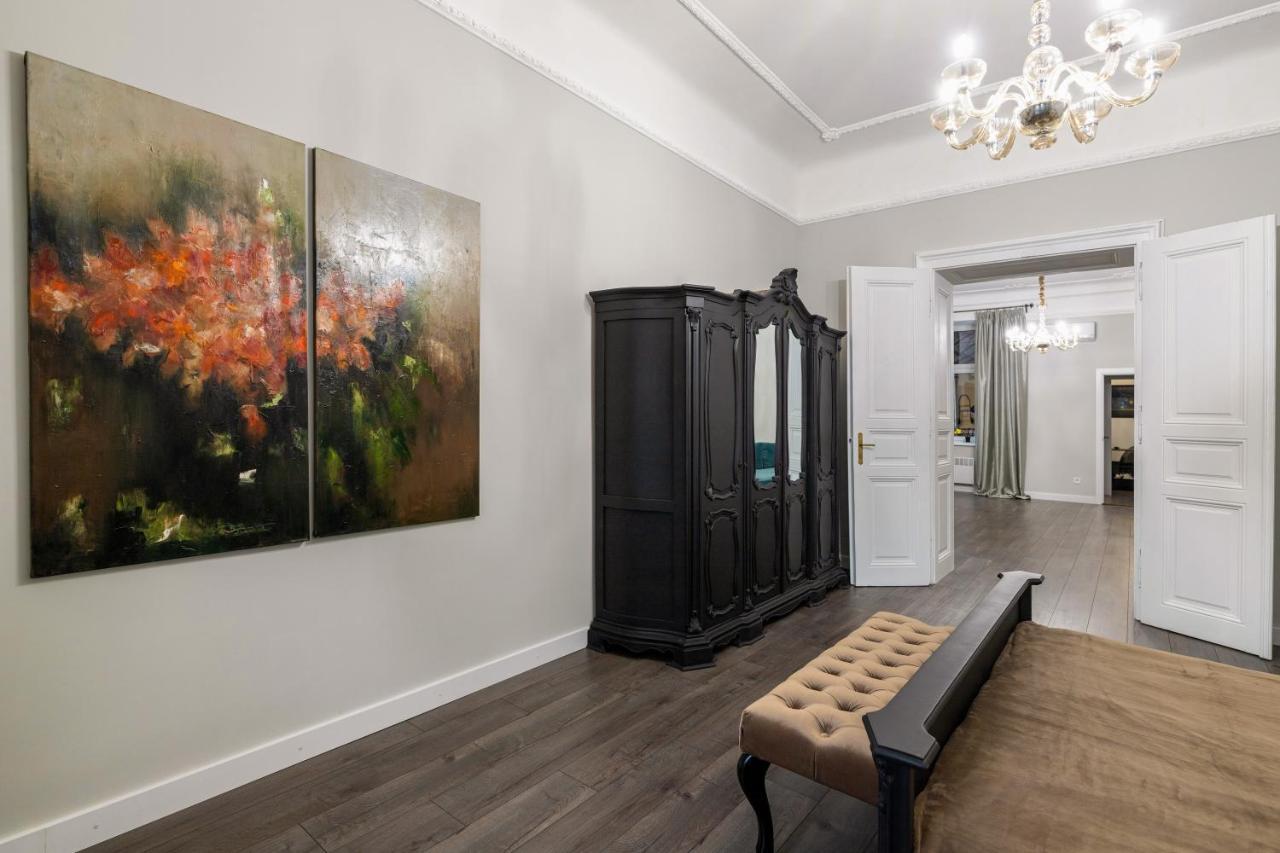 3 Room Apartments , Rohatyntsyv Street 리비프 외부 사진